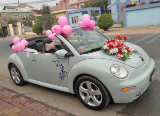 Bảng giá thuê xe mui trần cạnh tranh nhất 2020